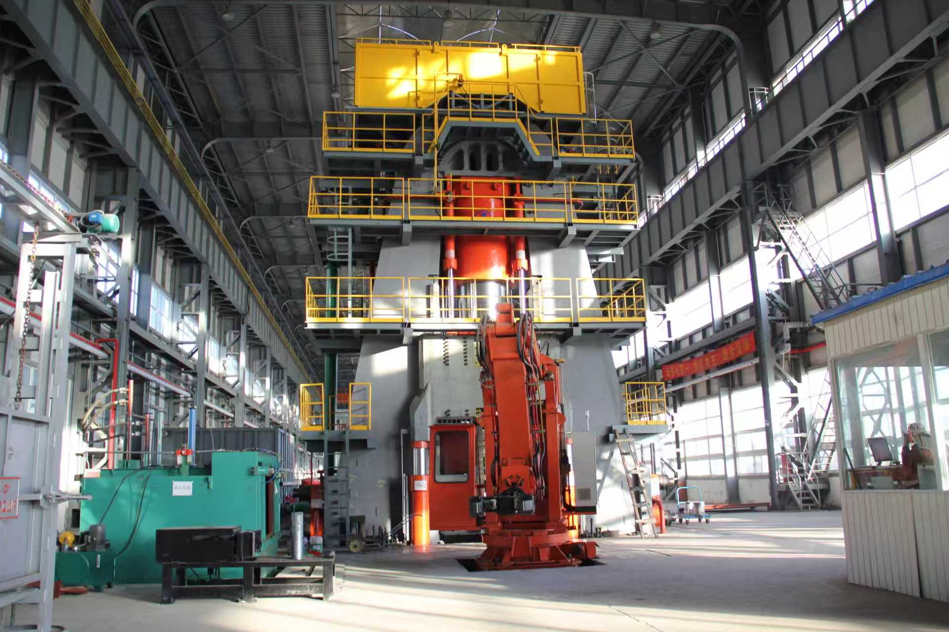 4-中冶重工唐山设计制造120MN压机